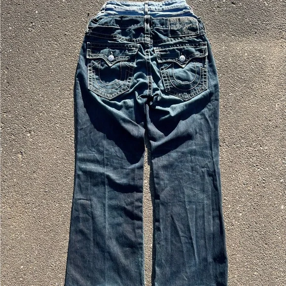 TR "Kitty" Bootcut Jeans - Picture 2 of 7